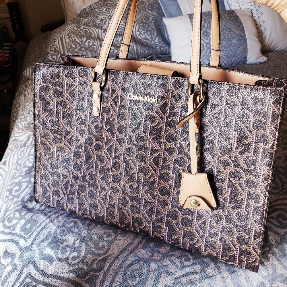 CALVIN KLEIN TOTE